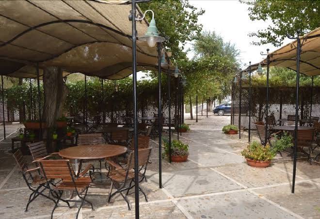 Hotel restaurante manantial de roya