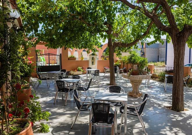 Hotel restaurante rio seco