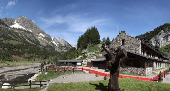 Hotel Hospital De Benasque Image