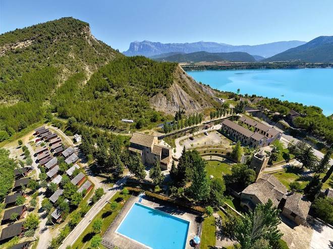 Morillo de tou pueblo recuperado centro de vacaciones
