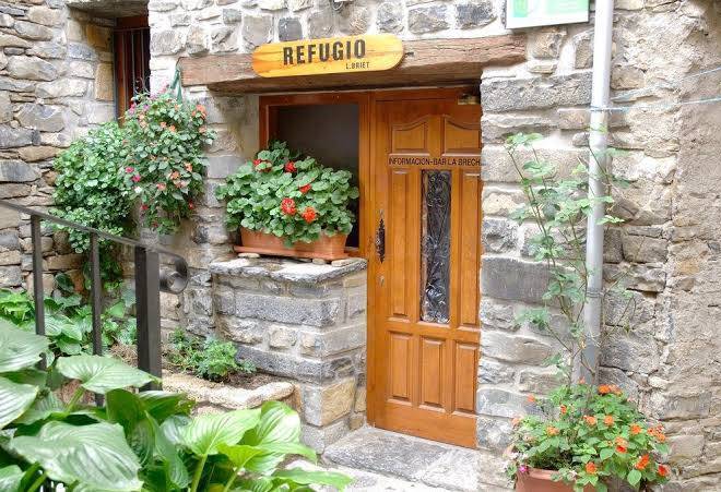 Refugio lucien briet