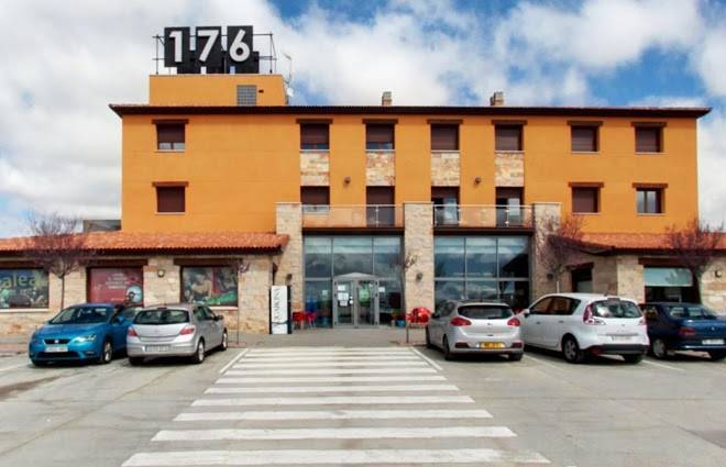 Hotel 176