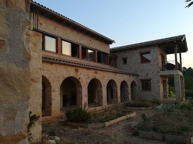 Mas Del Encanto Image