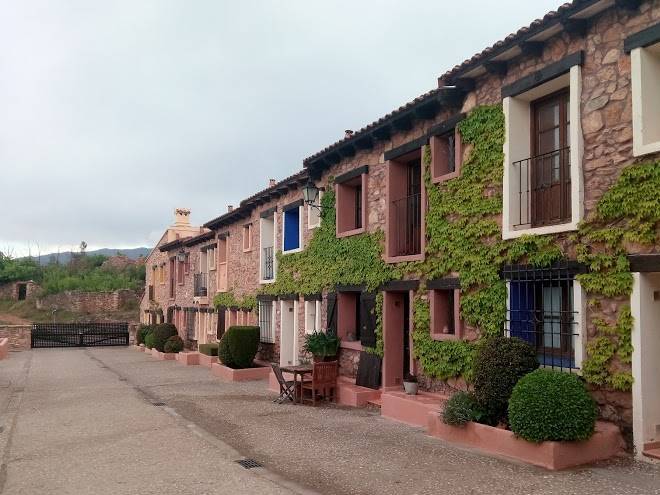 Tranquilidad Y Comodidad En Plena Naturaleza Image