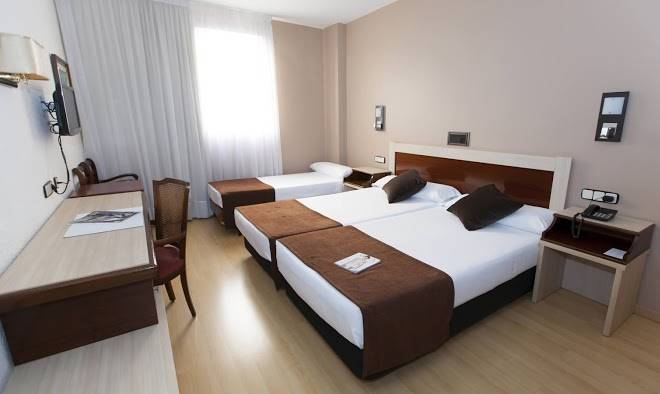 Hotel zaragoza royal