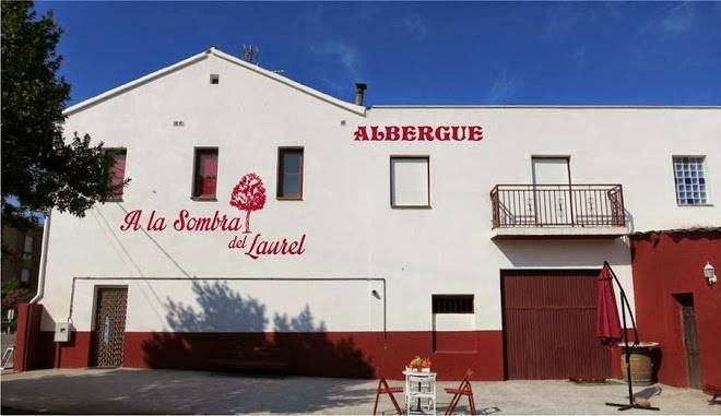 A la sombra del laurel albergue navarrete
