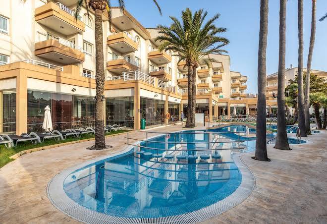 Hotel Illot Suites & Spa Image