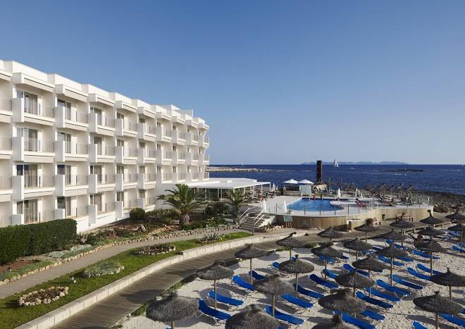 Universal hotel cabo blanco