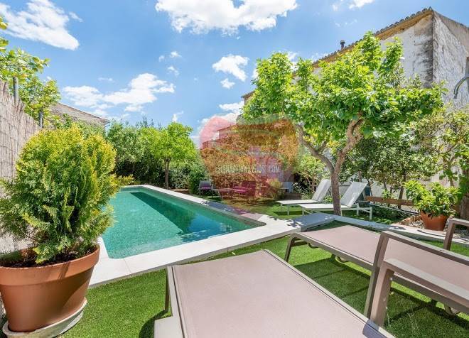 Ca Ses Monges Stylish And Unique Holiday Home Image