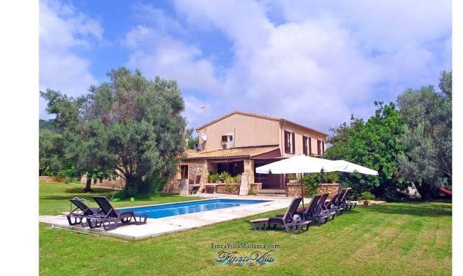 Finca can cloves s'ullastrar