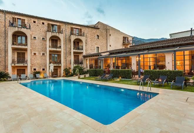 Hotel Ca'l Bisbe Image