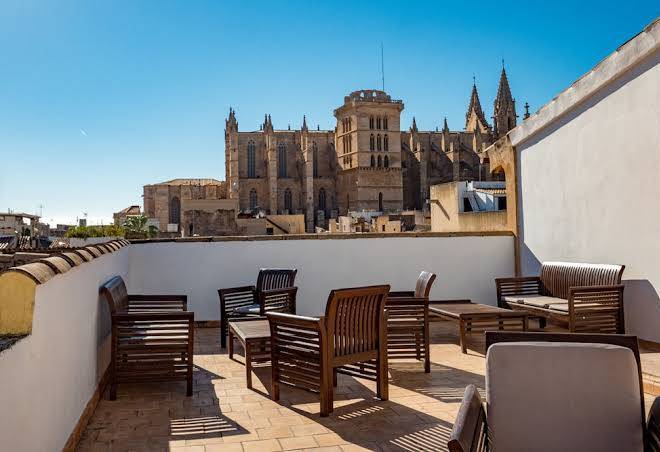 Hotel dalt murada