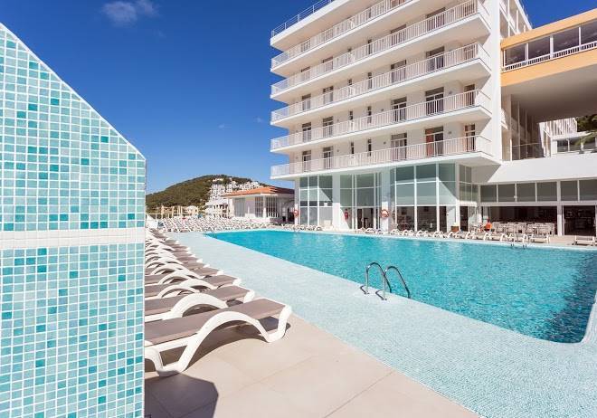 Hotel playa dorada at cala llonga resort