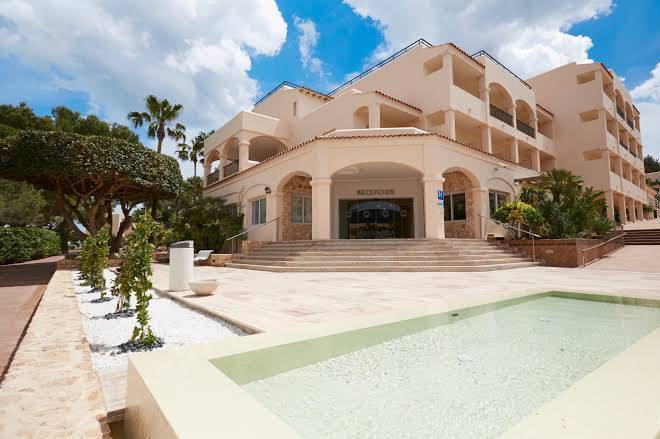 Invisa hotel club cala blanca