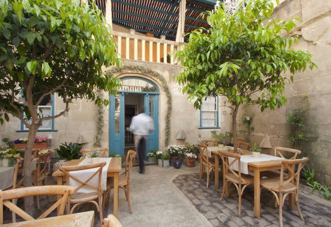 Jardi de ses bruixes boutique hotel
