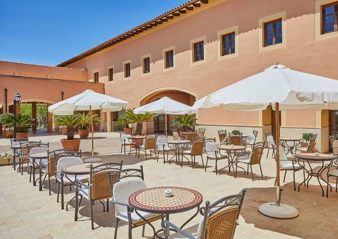 Pula suites boutique resort