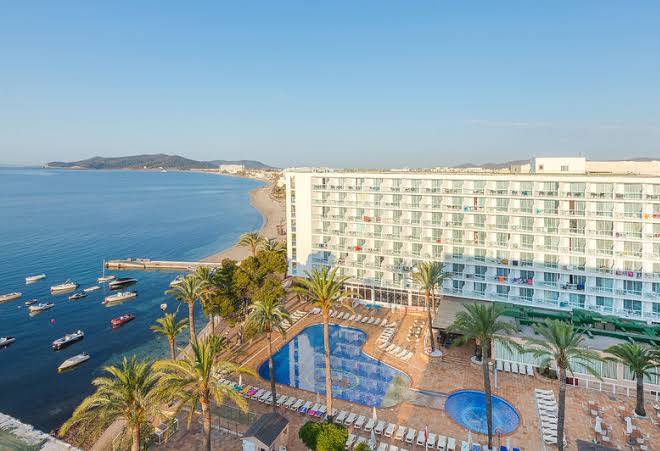 The ibiza twiins