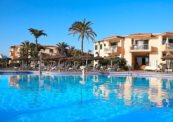 Universal hotel don leon