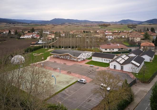 Albergue juvenil espejo espejoko gazte aterpetxea