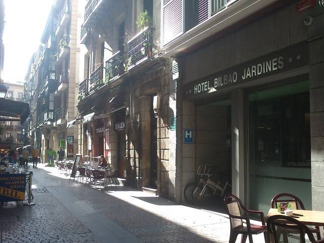 Hotel Bilbao Jardines Image