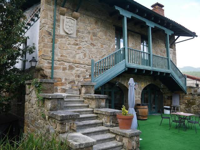 Hotel isasi