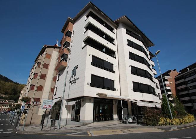 Hotel txarriduna