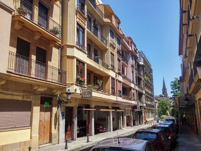 Pension easo
