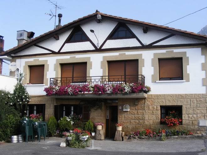 Uxarte restaurante y pension en mondragon