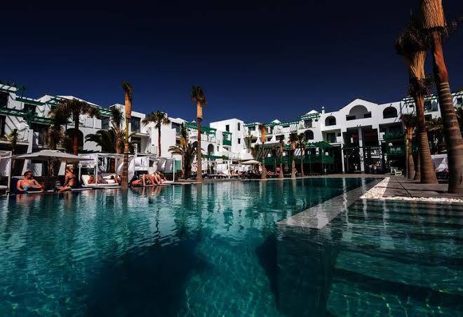 Barcelo teguise beach