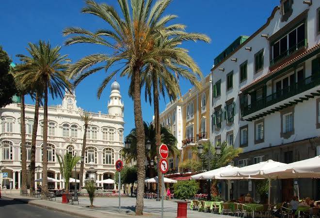 Bella suites triana