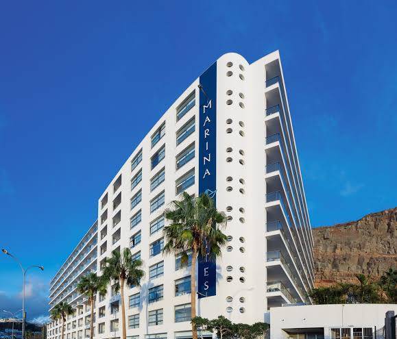Hotel marina suites