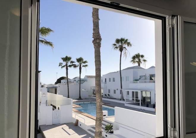 Sea breeze lanzarote retreats