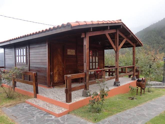 Casitas vacacionales laderas del valle