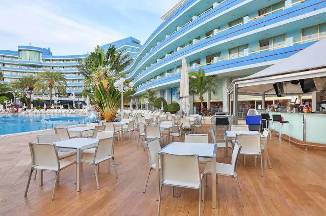 Hotel Mediterranean Palace Image