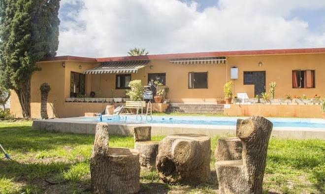 Lagarto backpackers