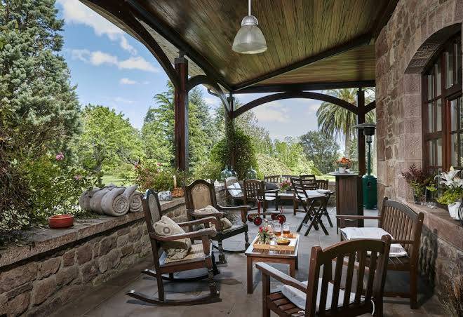Hotel el jardin de carrejo