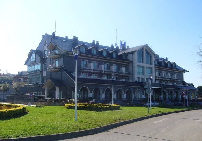 Milagros Golf Hotel Image