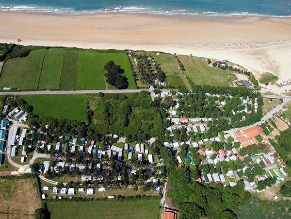 Camping oyambre beach