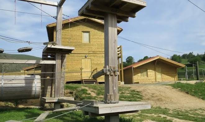 Parque tematico de ocio y albergue cabuerniaventura