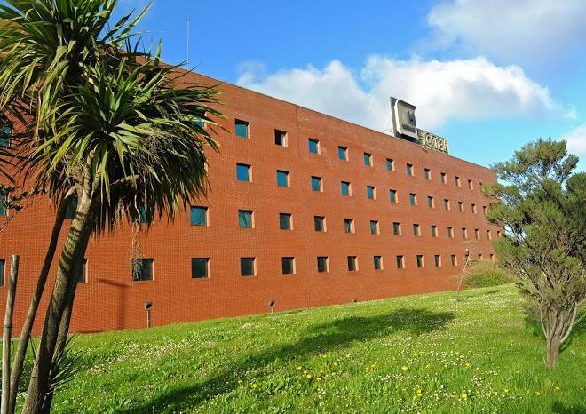 Hotel city express santander parayas