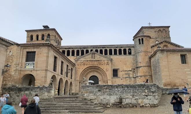 Hotel Colegiata Image