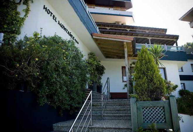 Hotel Montanes Image