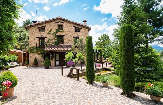 Hotel cueva ahumada