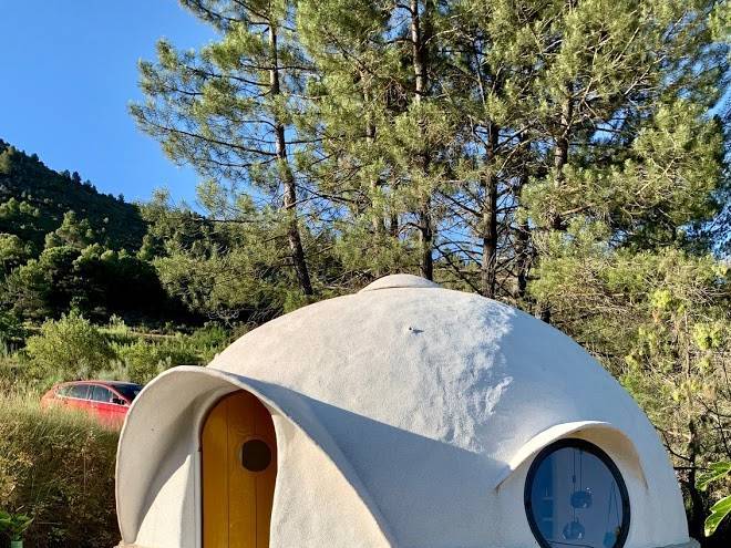 Otro mundo eco domes