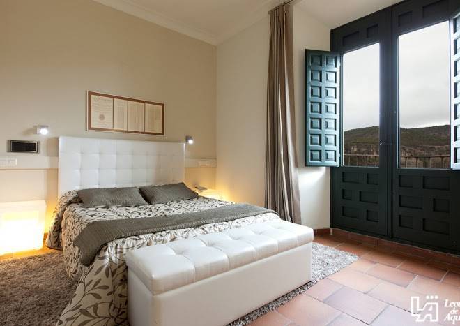 Hotel leonor de aquitania