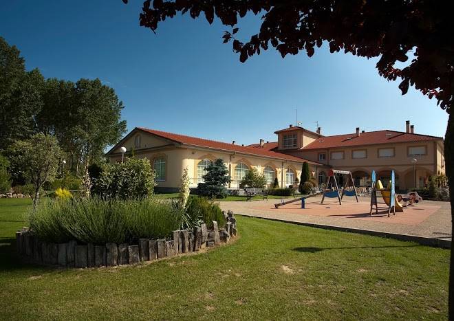 Hotel Restaurante La Alhama Image