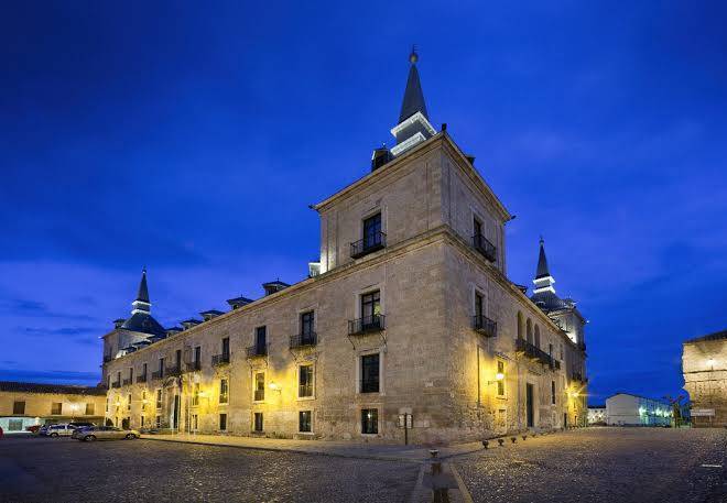 Parador De Lerma Image