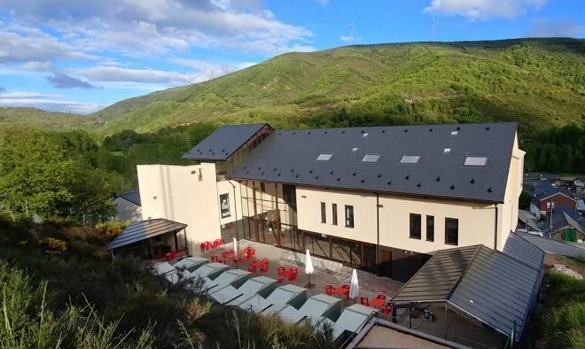 Alojamiento rural la antigua escuela de el bierzo