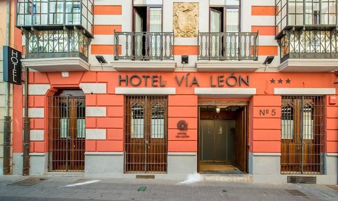 Hotel alda via leon