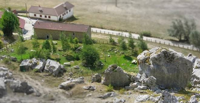 Montana de riano y mampodre albergue de marana